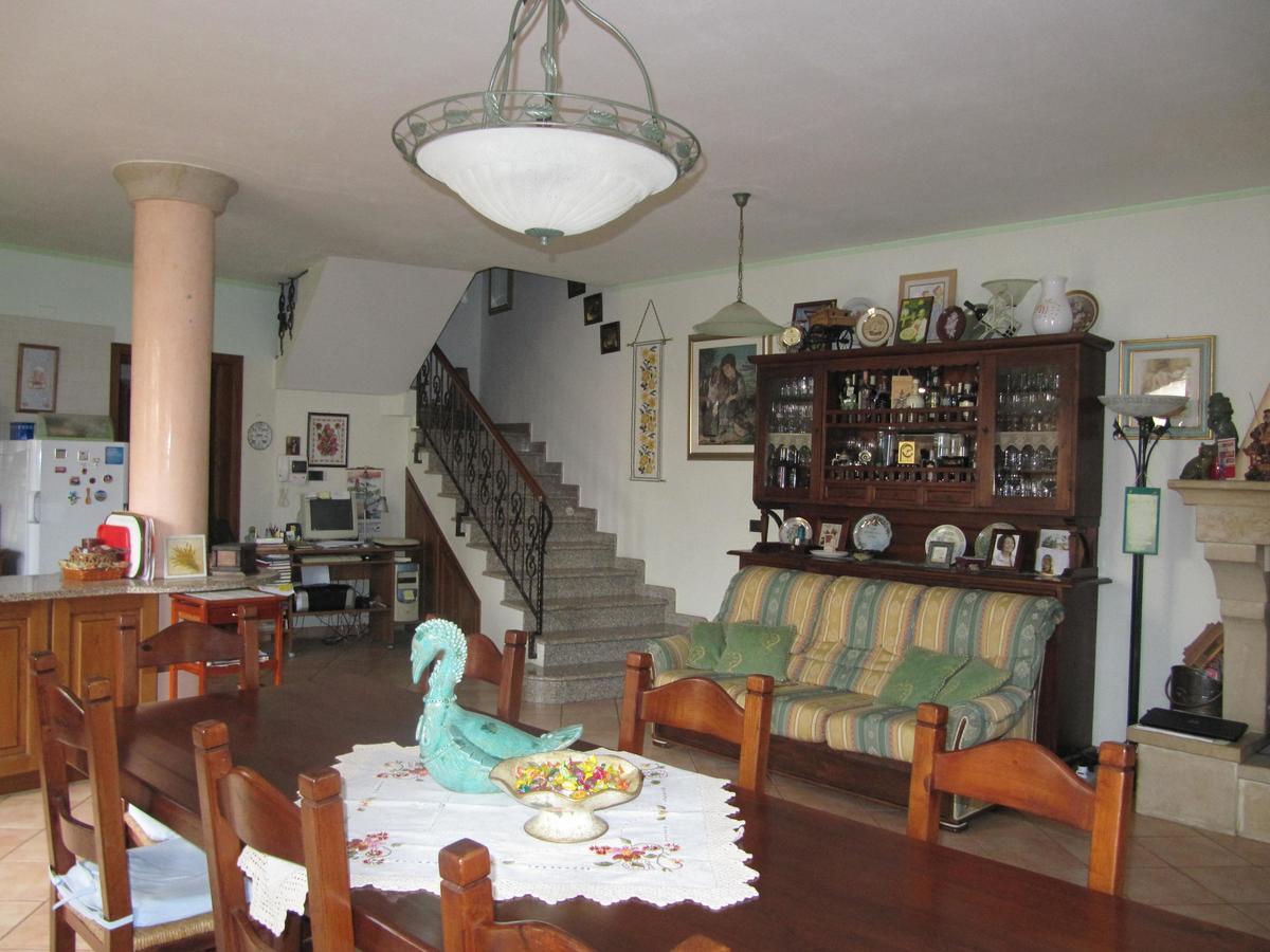 Il Portico Bed and Breakfast Uras Εξωτερικό φωτογραφία